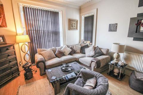 2 bedroom flat for sale, Upper Church Road, Spacious First Floor Flat