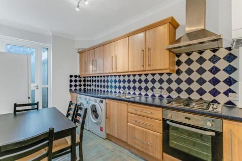 2 bedroom apartment to rent, Warden Road, Kentish Town, London, NW5