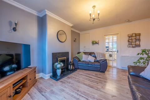 2 bedroom house for sale, Tweedsmuir Road, Perth