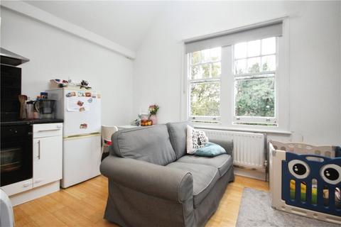 1 bedroom apartment to rent, Riggindale Road, London, SW16