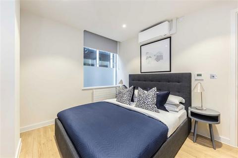 2 bedroom flat to rent, Star Yard, London WC2A