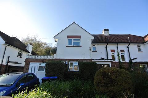 6 bedroom semi-detached house to rent, Spring Rise, Egham TW20