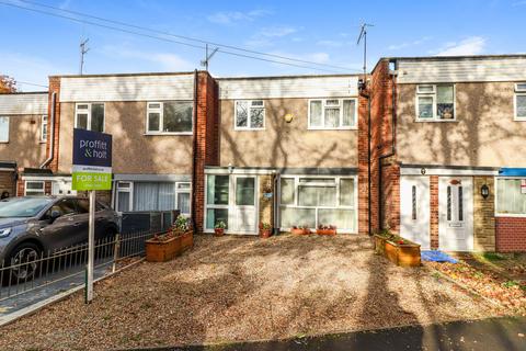 3 bedroom property for sale, Cherrydale, Watford, WD18