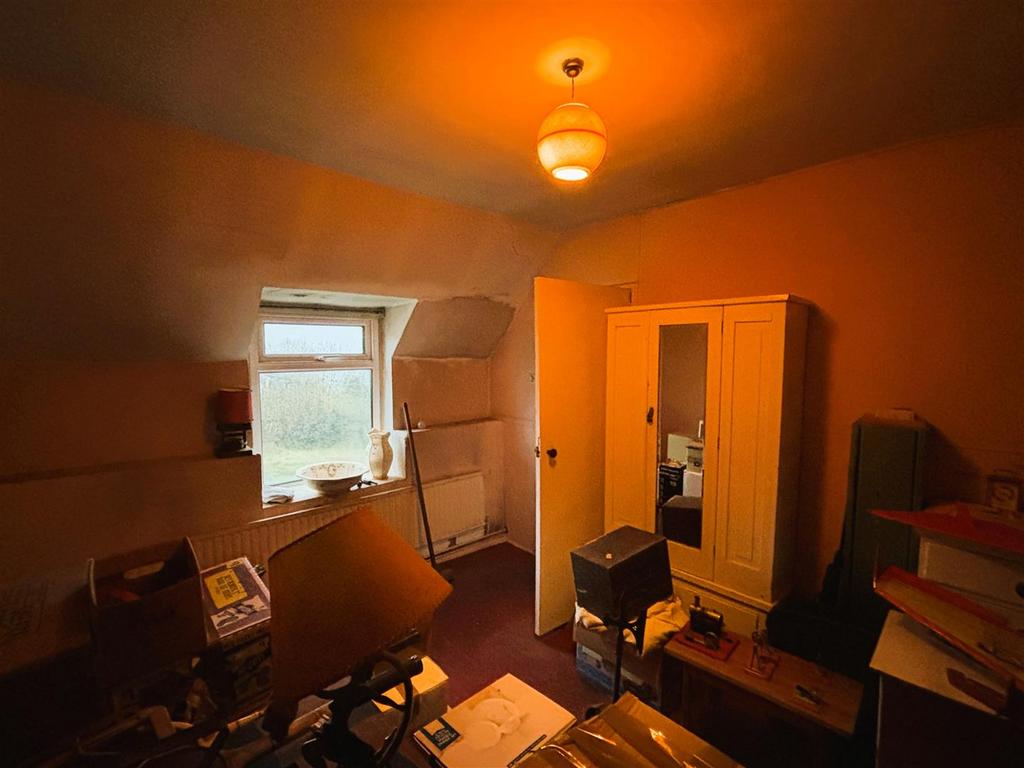 Bedroom 1.jpeg