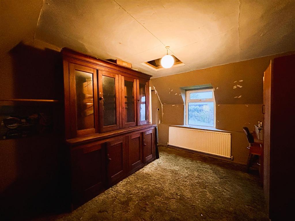 Bedroom 2.jpeg