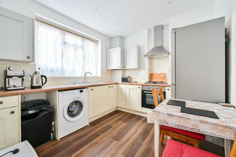 3 bedroom terraced house to rent, Athelney Street, Catford, London, SE6