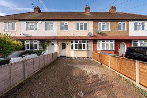 3 bedroom terraced house to rent, Fullers Way North, Surbiton, KT6