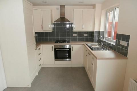 3 bedroom end of terrace house to rent, Arley Close, Abbey Meads