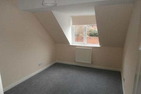 3 bedroom end of terrace house to rent, Arley Close, Abbey Meads