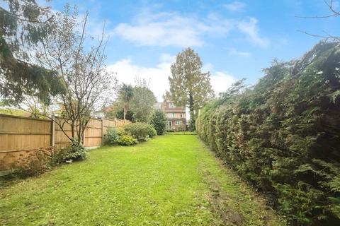 4 bedroom semi-detached house for sale, Kiln Road, Fareham