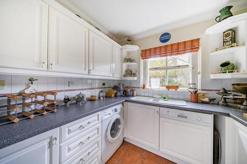 4 bedroom flat for sale, Cholmeley Park, Highgate