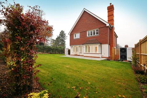 3 bedroom detached house for sale, Haslemere Heights, Hill Road, Haslemere, Surrey, GU27