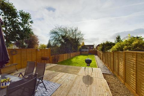 10 Brompton Close, Aylesbury, HP19 9JY