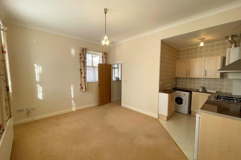 2 bedroom flat to rent, High Street, Boston Spa, Wetherby, West Yorkshire, LS23