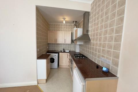 2 bedroom flat to rent, High Street, Boston Spa, Wetherby, West Yorkshire, LS23