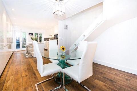 40c Lancaster Park, Richmond, TW10 6AD