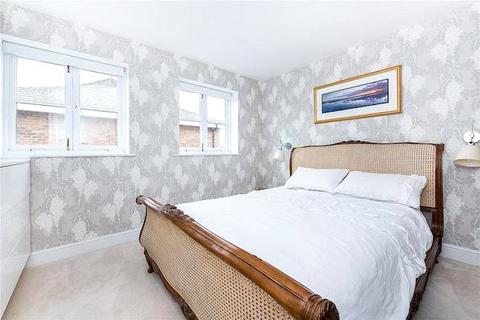 40c Lancaster Park, Richmond, TW10 6AD