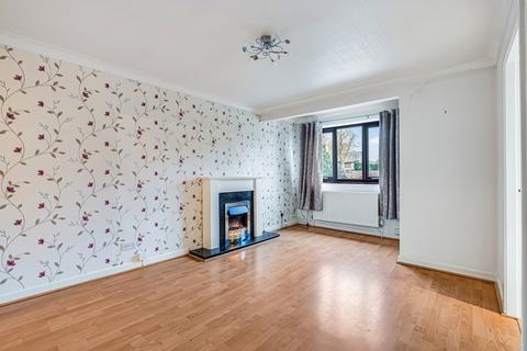 1 bedroom flat for sale, Ghyll Royd, Guiseley, Leeds, West Yorkshire, LS20