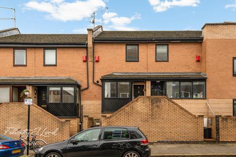 3 bedroom terraced house for sale, Menotti Street, London