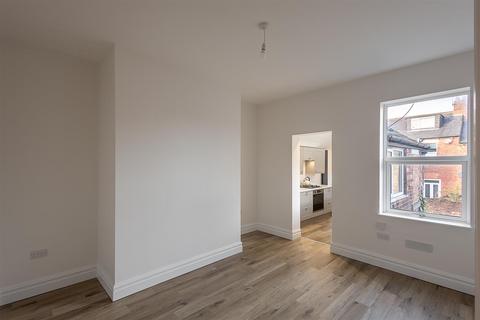 2 bedroom flat for sale, Grosvenor Gardens, Jesmond Vale, Newcastle upon Tyne