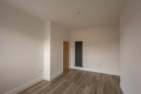 2 bedroom flat for sale, Grosvenor Gardens, Jesmond Vale, Newcastle upon Tyne