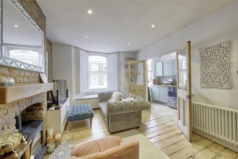 2 bedroom flat for sale, Elm Park, Brixton SW2