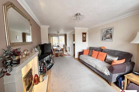 4 bedroom detached house for sale, Penrhiwtyn Drive, Neath, Neath Port Talbot. SA11 2JF