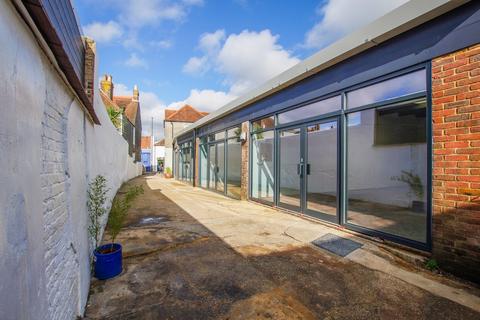 Office to rent, Rear Of 20 The Hornet, Chichester, West Sussex, PO19