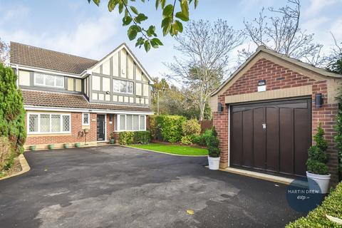 4 bedroom detached house for sale, Merganser Drive, Bicester OX26