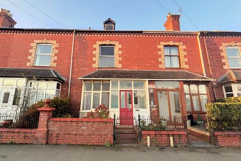 4 bedroom terraced house for sale, IDRIS VILLAS, TYWYN LL36