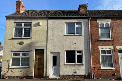 2 bedroom terraced house to rent, Roberts Street, Ilkeston, Derbyshire, DE7