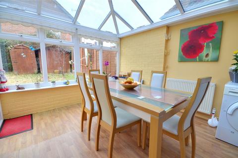 1 Benchfield Close, East Grinstead, RH19 3NZ