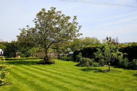 Land for sale, Spade Oak Reach, Cookham, SL6