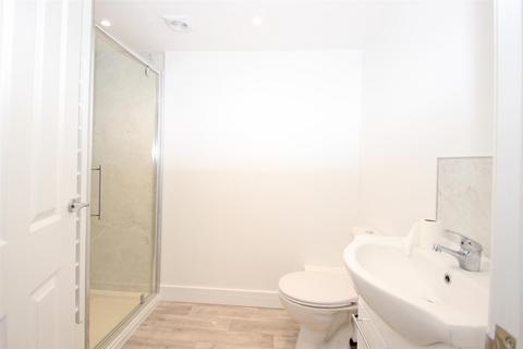 1 bedroom flat for sale, Cross street, Ryde