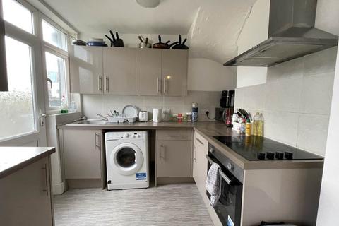 4 bedroom house to rent, Hollingdean Terrace, Brighton, East Sussex