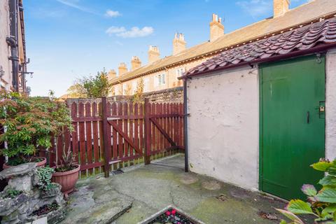 2 bedroom terraced house to rent, Clifford, Wetherby LS23