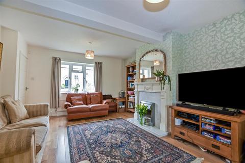 3 bedroom terraced house to rent, Uffington Road, Barnack, Stamford