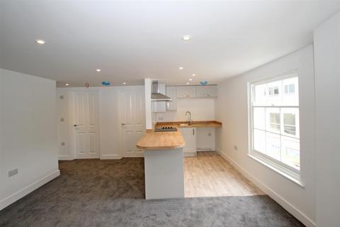 2 bedroom flat for sale, Union Street, Ryde