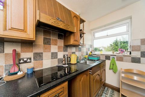 2 bedroom flat for sale, Ocklynge Avenue, Eastbourne BN21