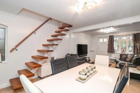 2 bedroom end of terrace house for sale, Breakspeare Road, Abbots Langley, WD5