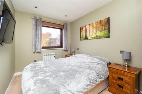 1 bedroom apartment for sale, Brunswick Road, Sutton