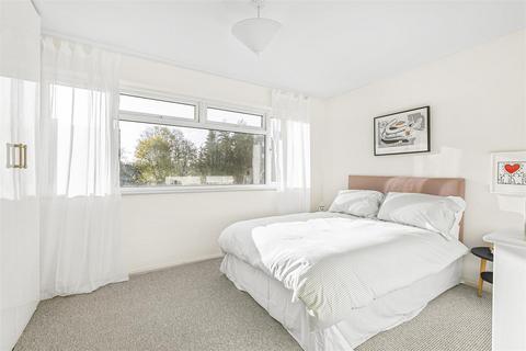 67 Camborne Road, Sutton, SM2 6RF