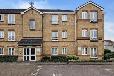 2 bedroom flat for sale, Dominion Close, Hounslow TW3