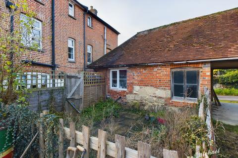 1 bedroom maisonette for sale, High Street, Whitchurch, Aylesbury, Buckinghamshire