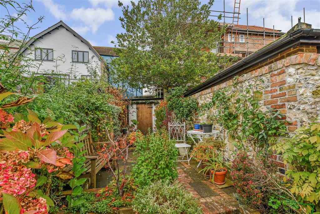 Courtyard Garden