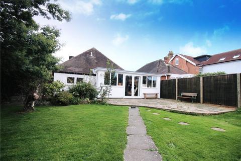 3 bedroom detached house for sale, Richmond Road, Lee-On-The-Solent, Hampshire, PO13