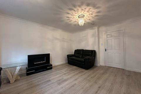 2 bedroom flat to rent, Philips Wynd, Hamilton, ML3