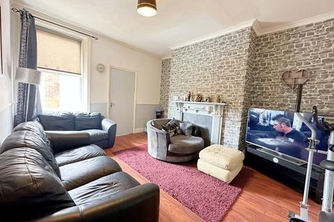 3 bedroom flat for sale, Gallant Terrace, Wallsend, Tyne and Wear, NE28 0JN