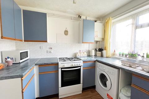 2 bedroom ground floor flat for sale, Marley Gardens, Battle, TN33