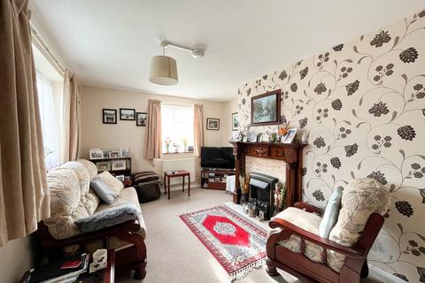 2 bedroom ground floor flat for sale, Marley Gardens, Battle, TN33